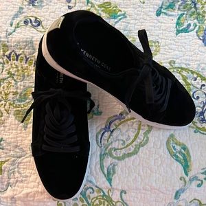 Kenneth Cole Abeo black velvet shoes 10